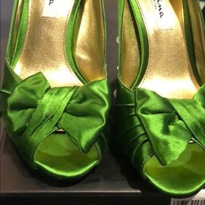 Apple green satin shoes